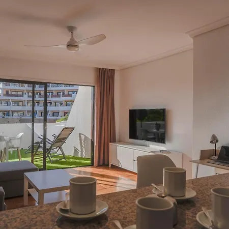 Апартаменты Mahi Vacation In Tenerife Sur